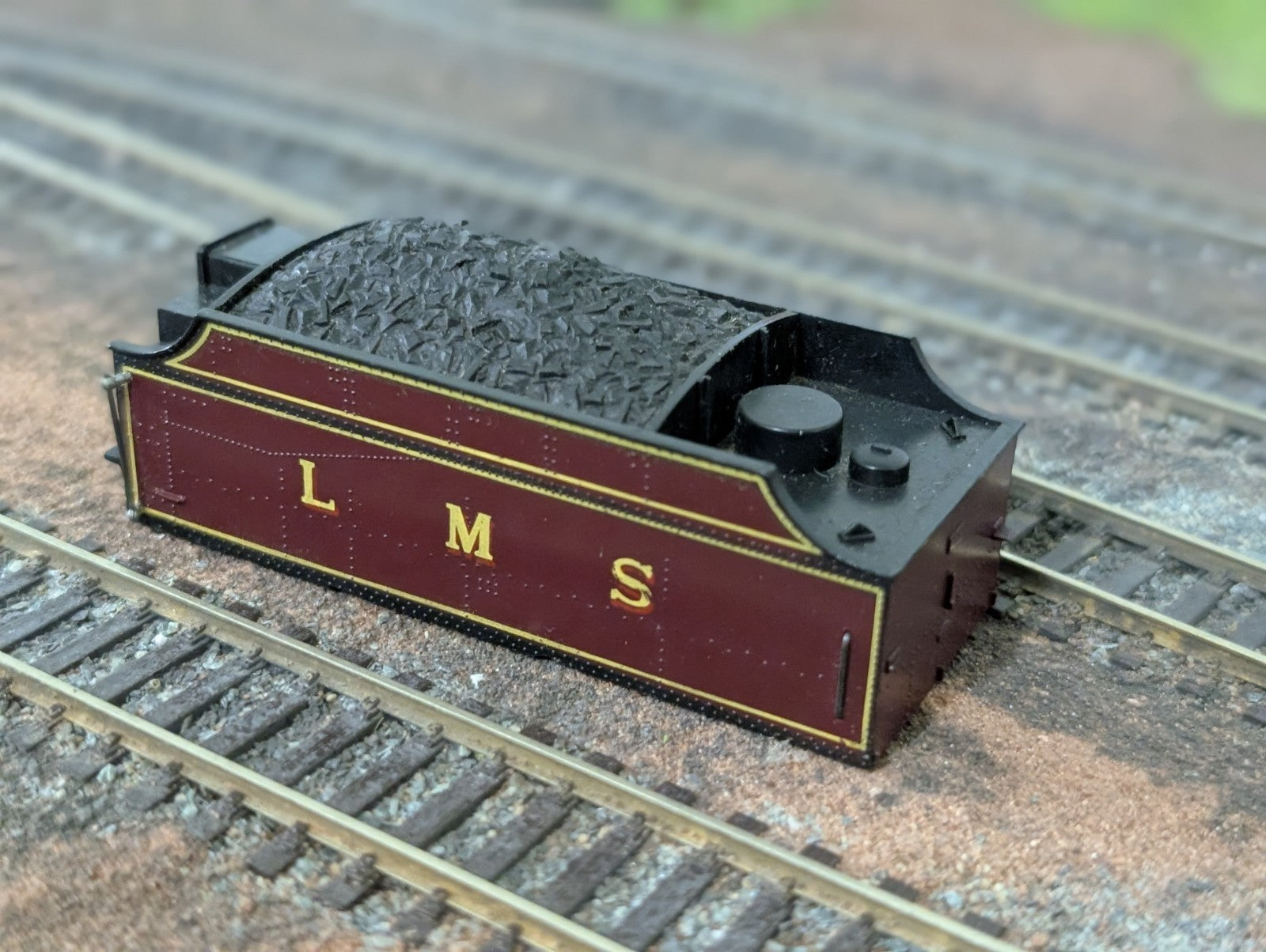 Hornby OO Gauge Patriot Class Tender Shell LMS Maroon