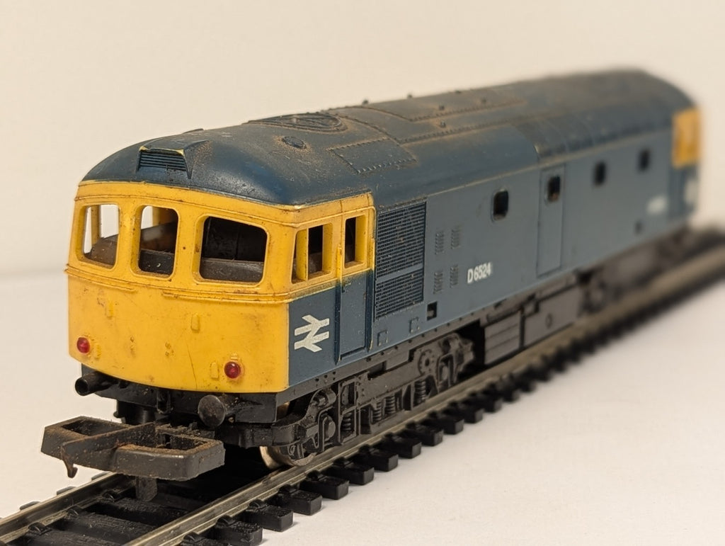 Lima 205114 HO Gauge BR Blue Class 33 Diesel – Missing Buffer