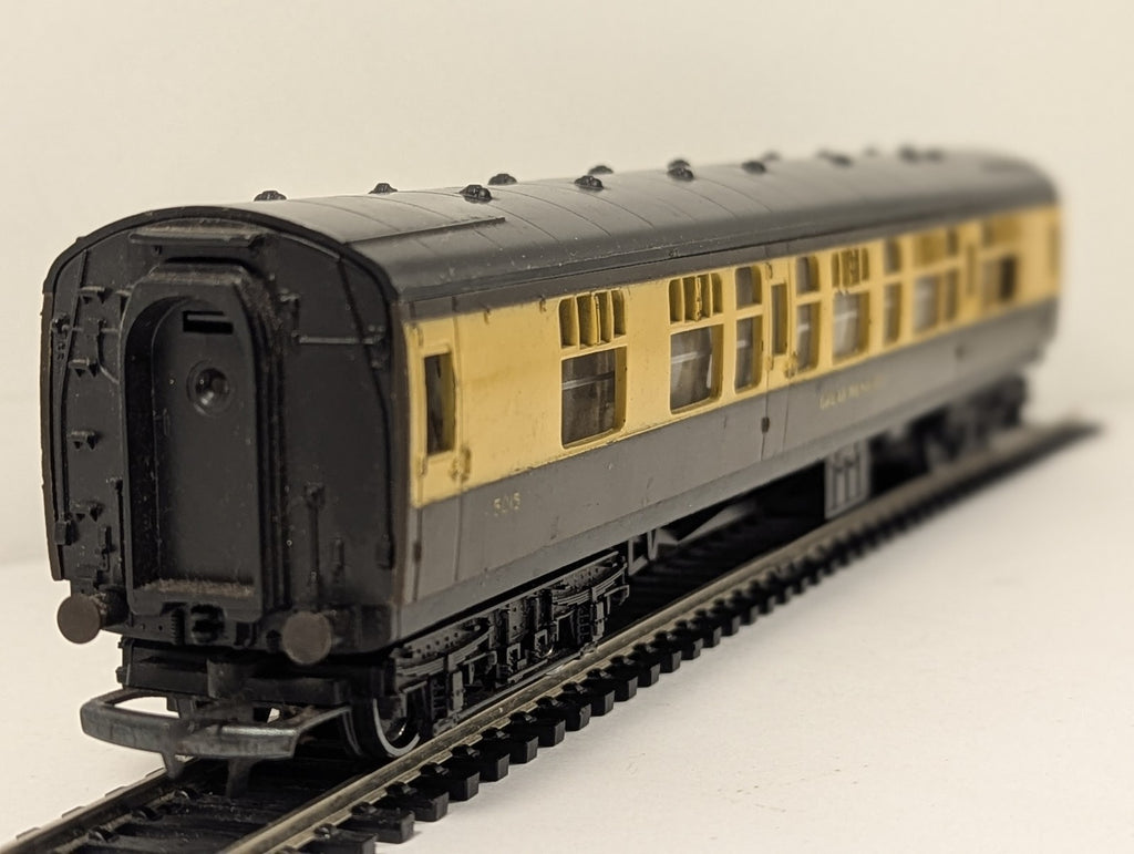 Hornby OO Gauge GWR Collett Composite Coach Passenger Coach 5015