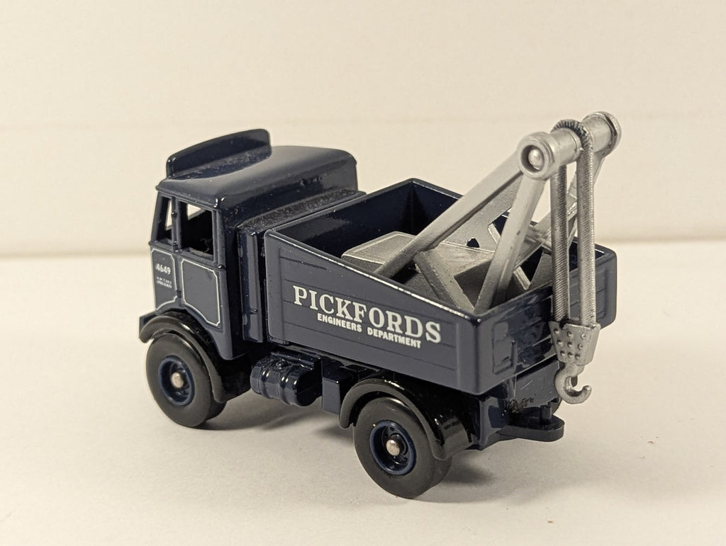 Lledo AEC Breakdown Truck Die-cast Model 4649 Pickfords Engineers Department