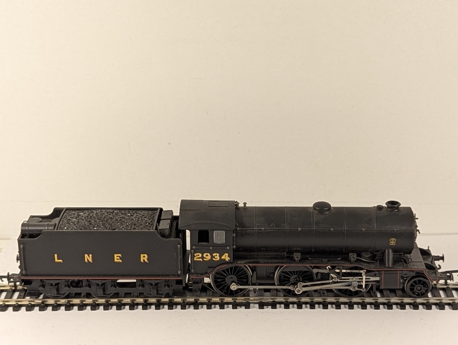 Bachmann 31-602 Class K3 2-6-0 Locomotive 2934 LNER Black