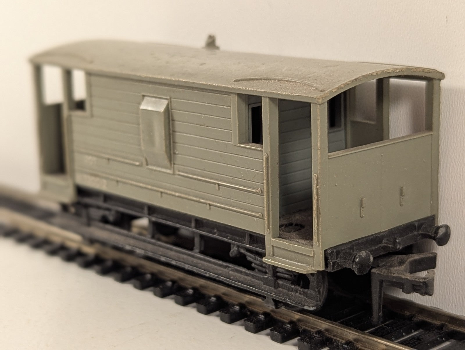 Hornby Dublo BR 20 Ton Goods Brake Van OO Gauge