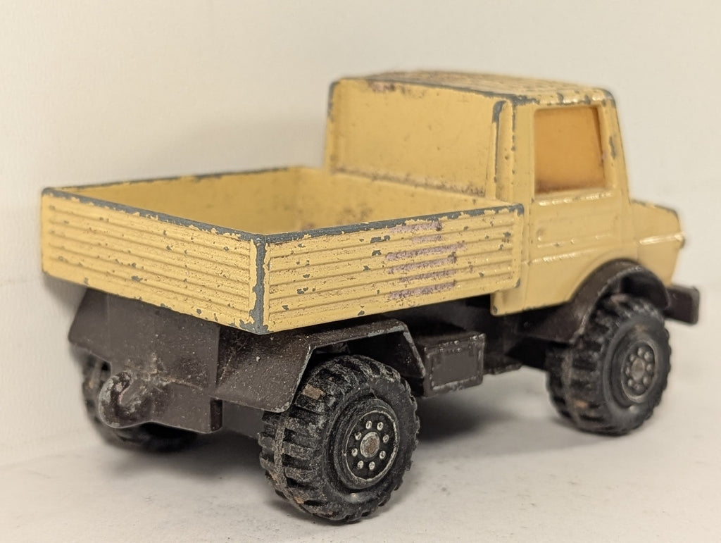 Matchbox Mercedes-Benz Unimog Die-cast Vehicle Yellow K-10