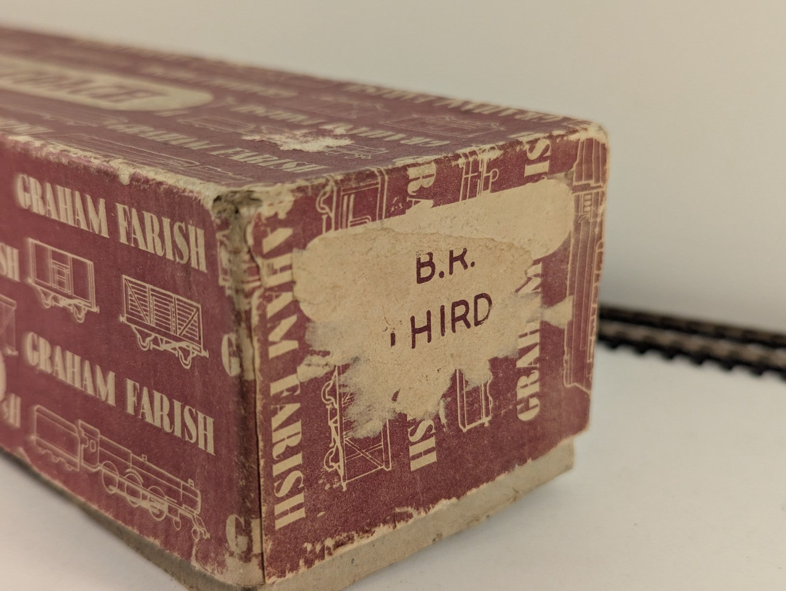 Graham Farish OO Gauge BR Red Suburban 3rd Class Coach Boxed