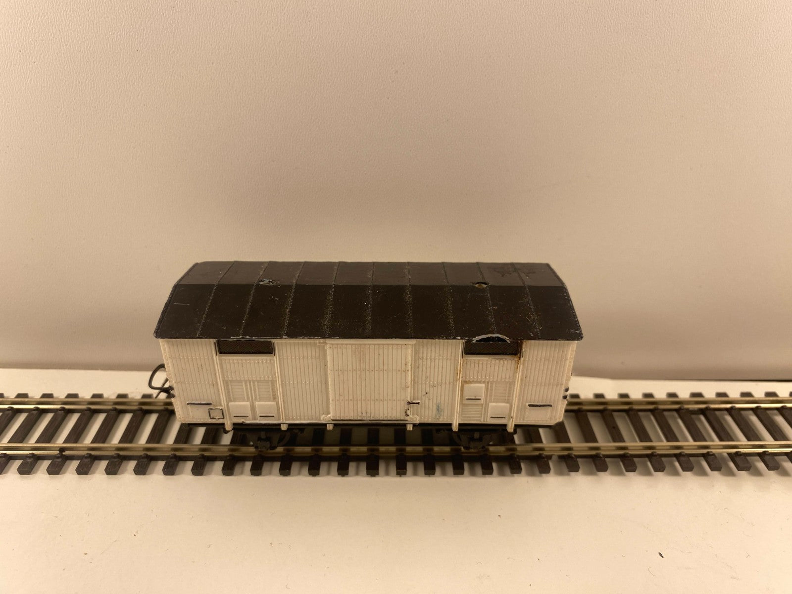 Piko Refrigerator Van – HO Gauge