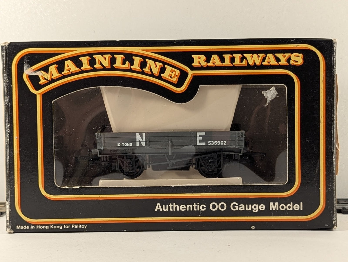 Mainline OO Gauge 3 Plank Wagon Goods Wagon 535962 NE Grey 937379