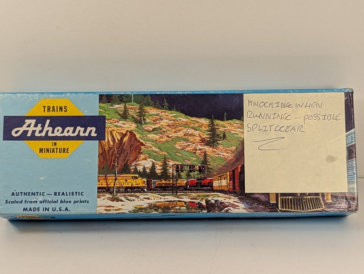 Athearn HO Gauge EMD SD9 Diesel Locomotive 543 Milwaukee Road Faulty