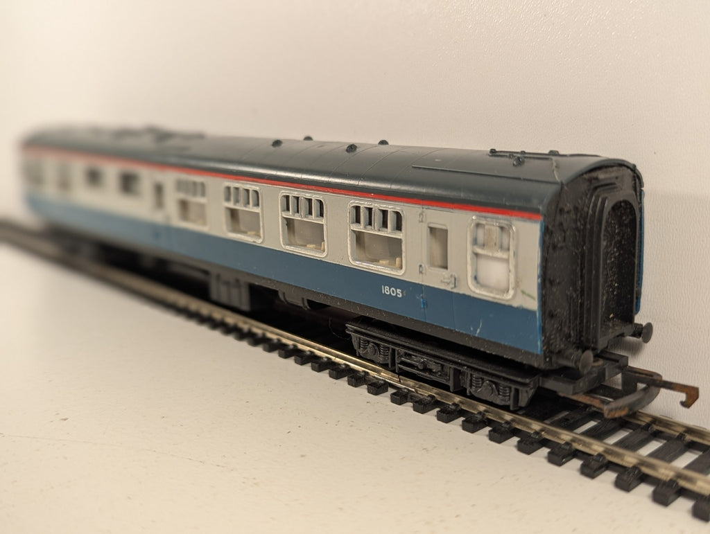 Tri-ang OO Gauge BR Mk1 Buffet Car Passenger Coach 1805 BR Blue and White