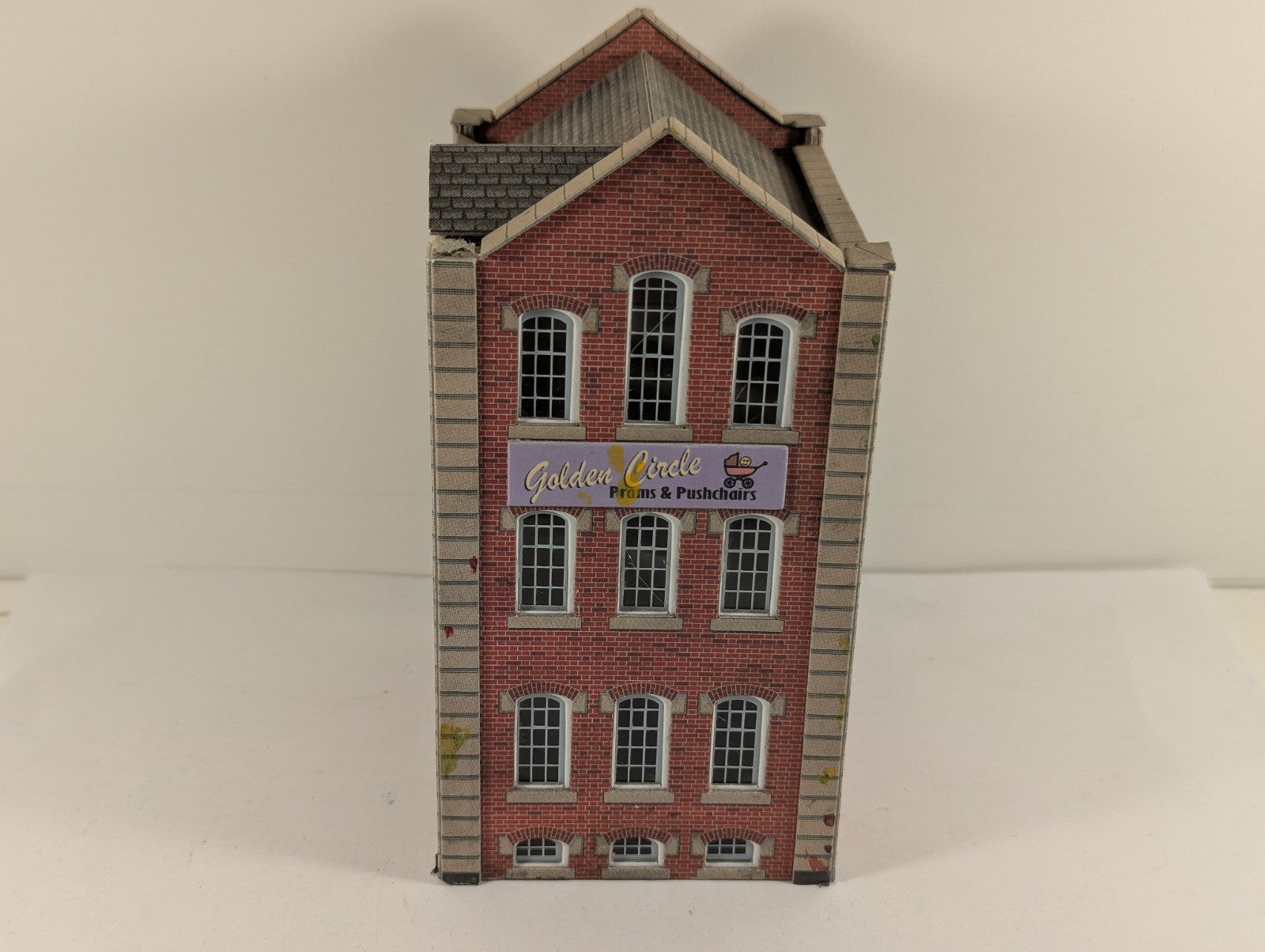 Metcalfe PO282 OO/HO Scale Warehouse Card Kit Built