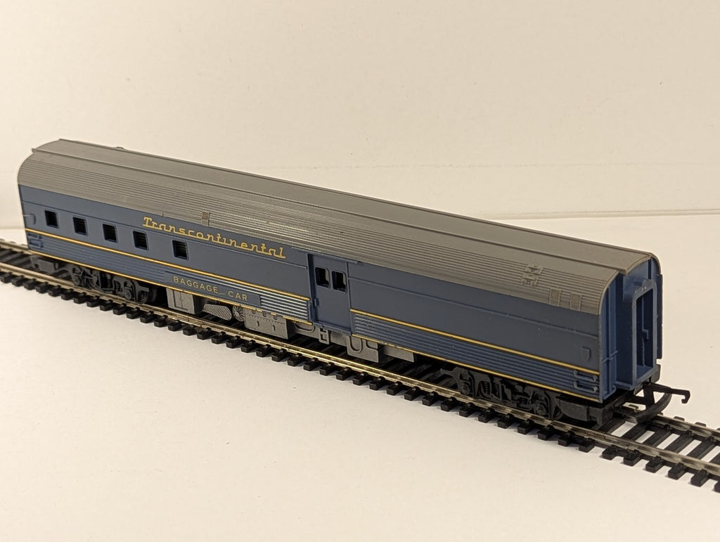 Tri-ang OO Gauge Transcontinental Baggage Car Passenger Coach