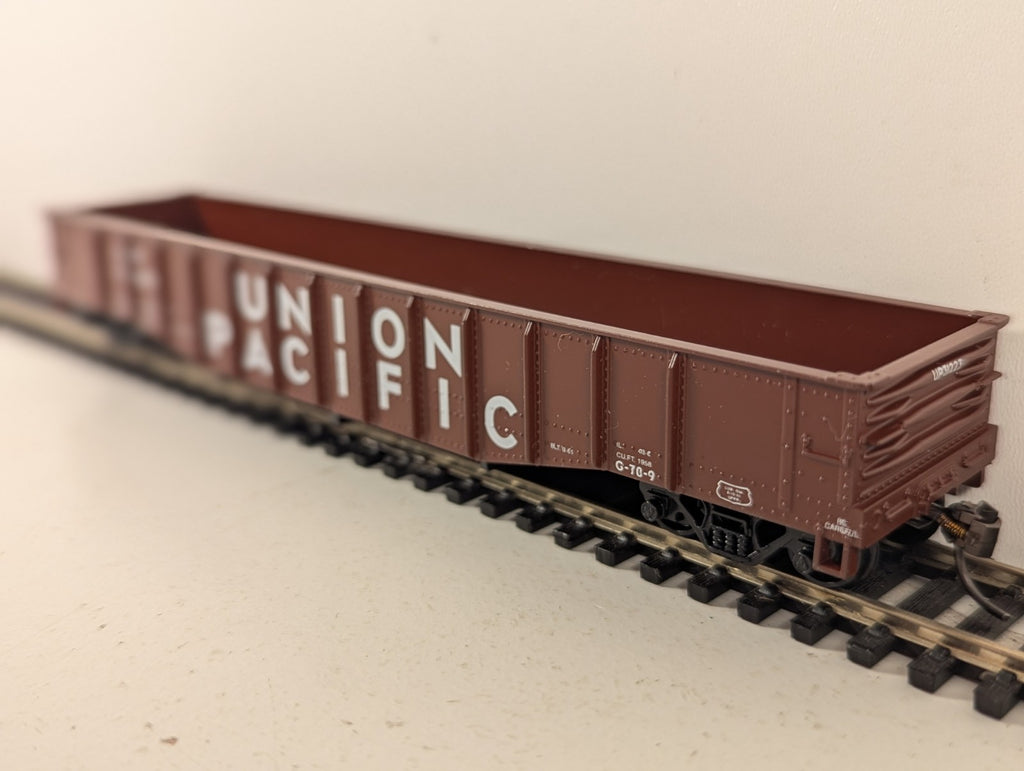 Athearn HO Scale Gondola Union Pacific 31223 Union Pacific brown