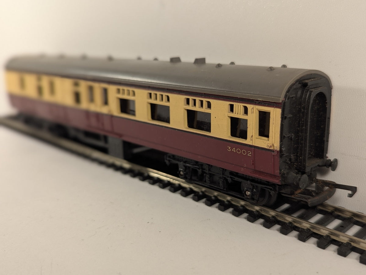 Tri-ang OO Gauge BR Mk1 Brake Second Coach Passenger Coach 34002