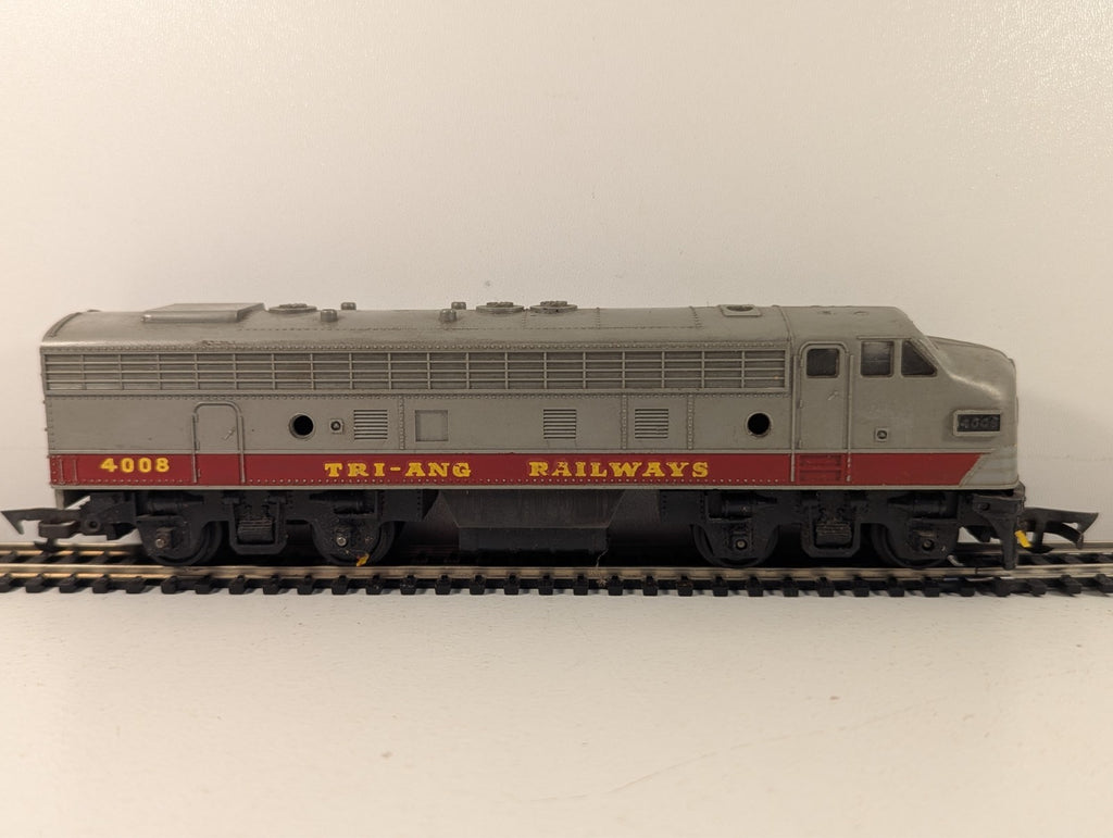 Tri-ang HO Gauge R57 Transcontinental B-B Diesel Dummy Locomotive