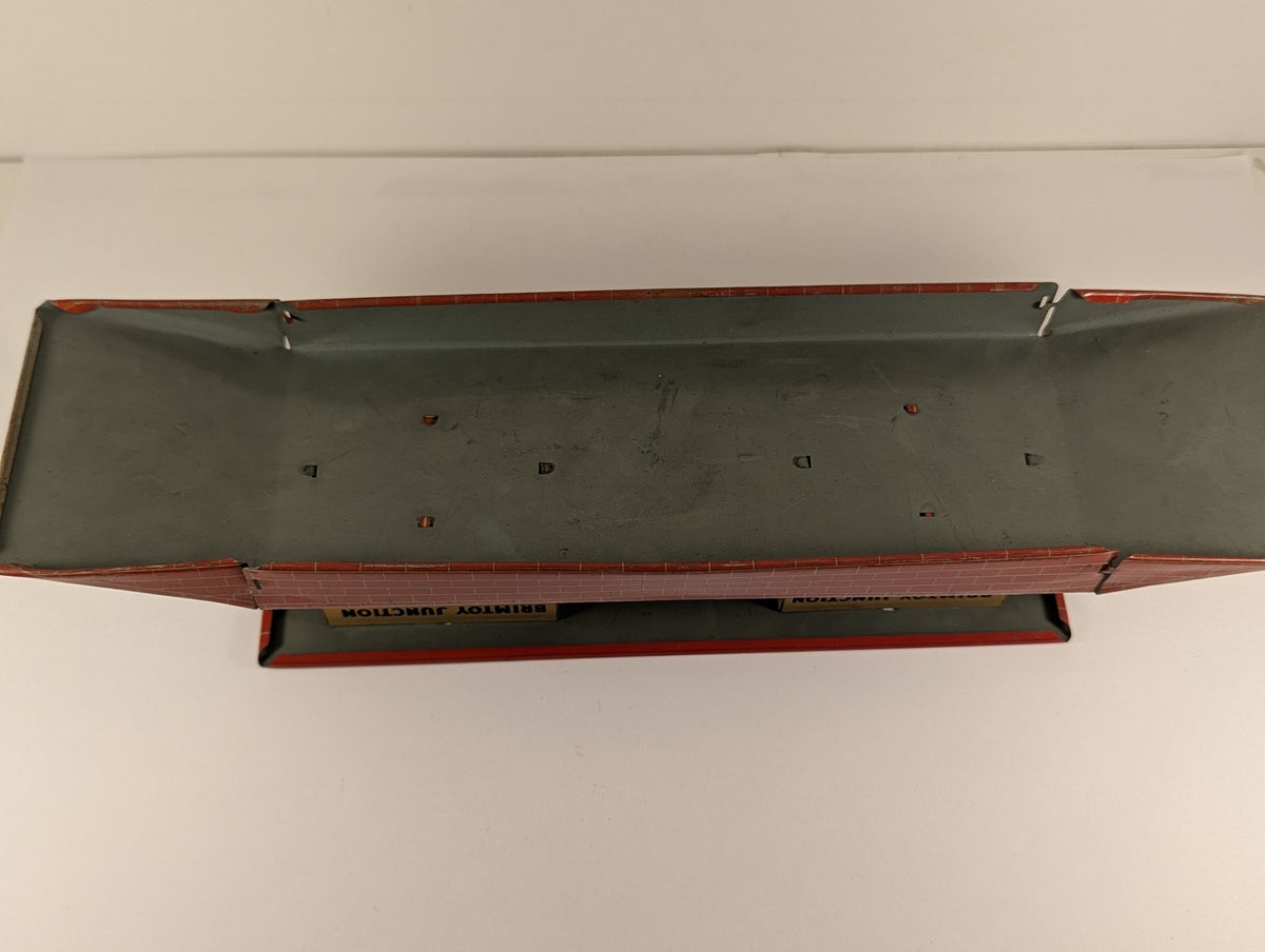 Brimtoy O Gauge Brimtoy Junction Station Platform Lithographed Red Brick