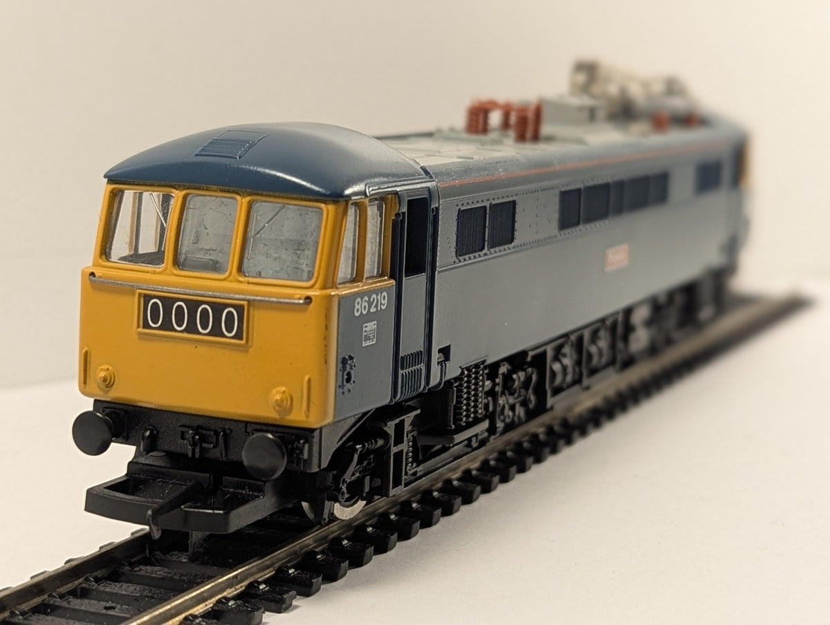 Hornby OO Gauge Class 86/2 'Phoenix' Electric Locomotive 86219 BR Blue R388