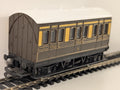 Hornby OO Gauge GWR 4-Wheel Coach R446