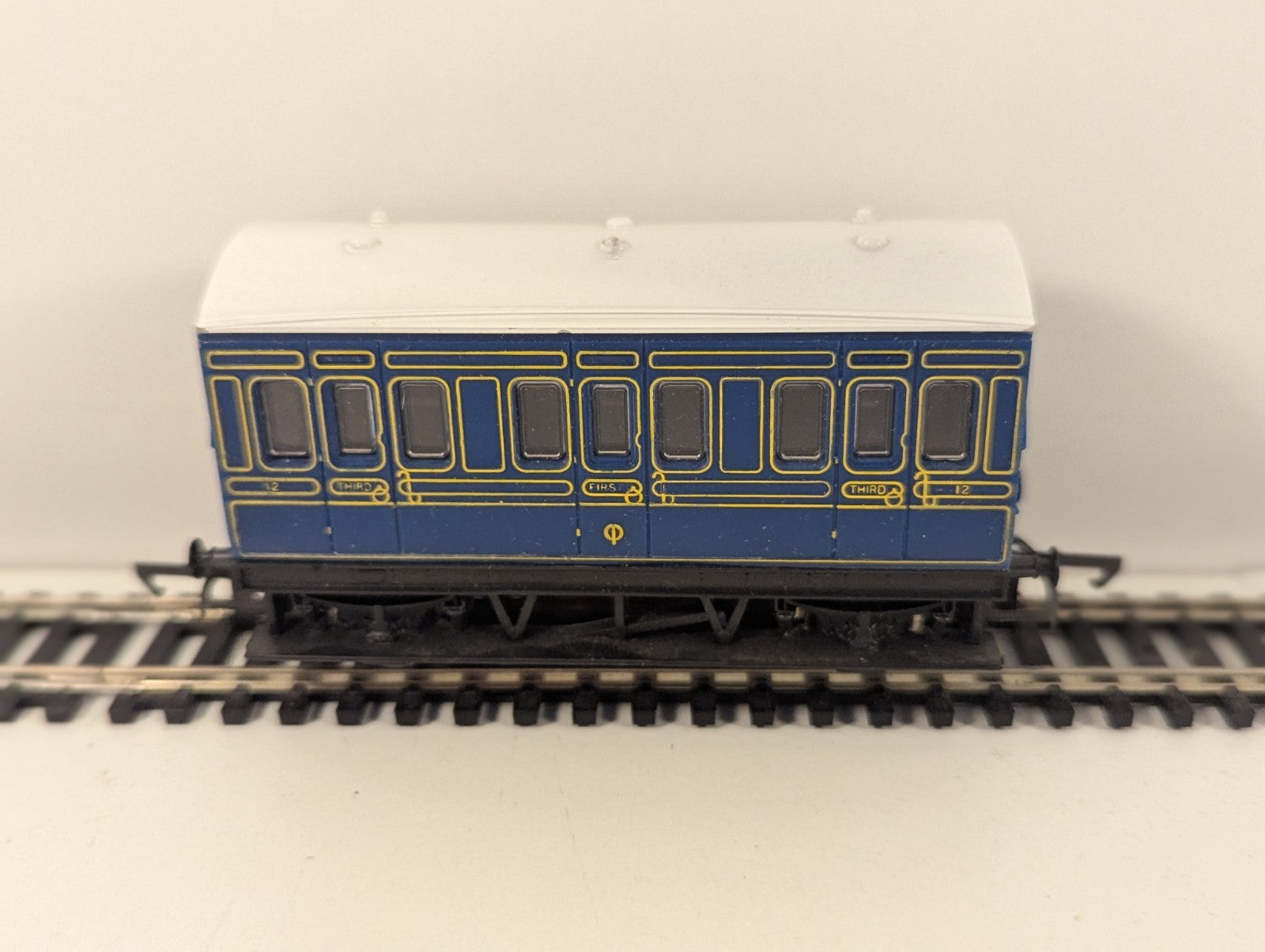 Hornby OO Gauge Caledonian Railway 4-Wheel Coach