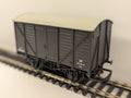 Hornby R2669 OO 12t Double Vent Van BR Grey W18402
