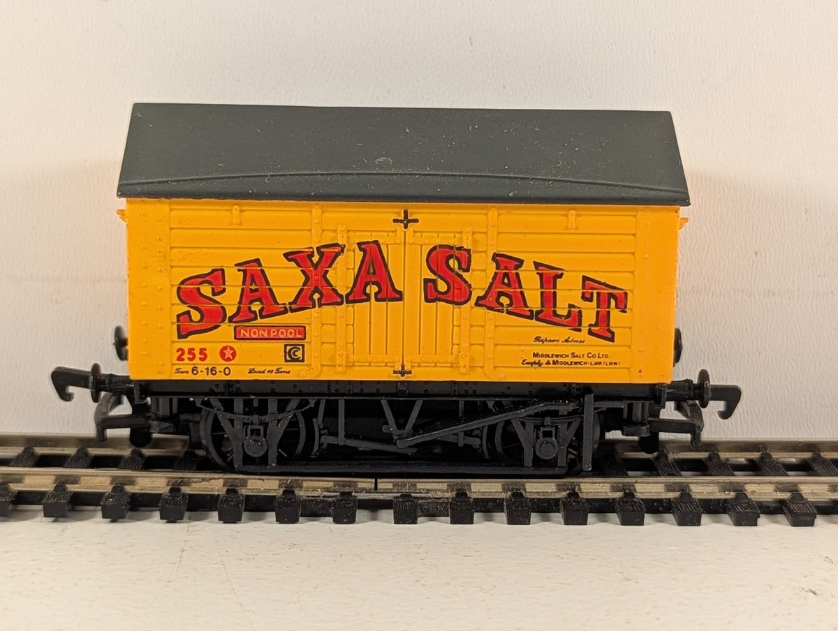 Bachmann OO Gauge 12 Ton Salt Van Goods Wagon 255 Saxa Salt 37-156