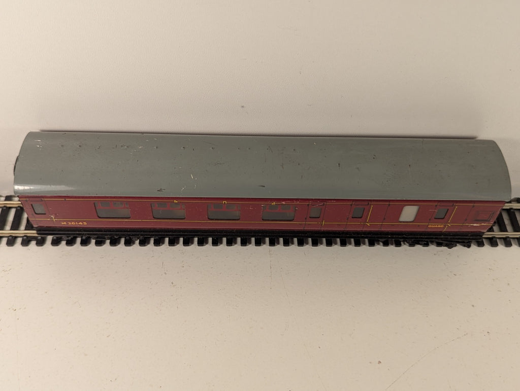 Hornby Dublo LMS Stanier Brake Third Coach OO Gauge