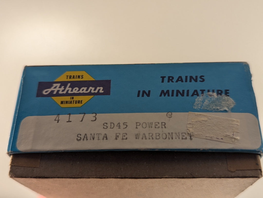 Athearn HO Gauge SD45 Diesel Locomotive 5386 Santa Fe Blue & Yellow 4173