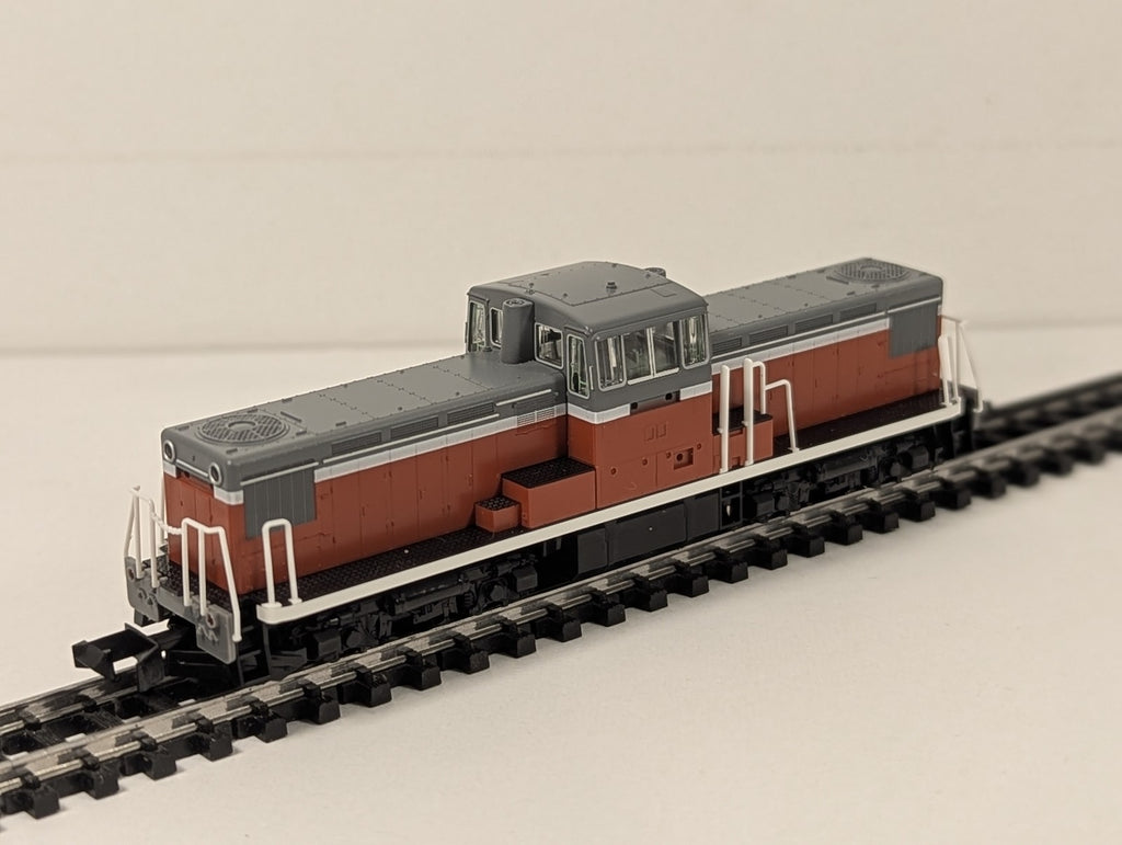 Tomix N Gauge JNR Class DD13-600 Diesel Locomotive JNR Red & Grey 2228