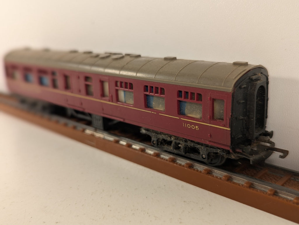 Tri-ang Restaurant Coach TT Gauge - Boxed