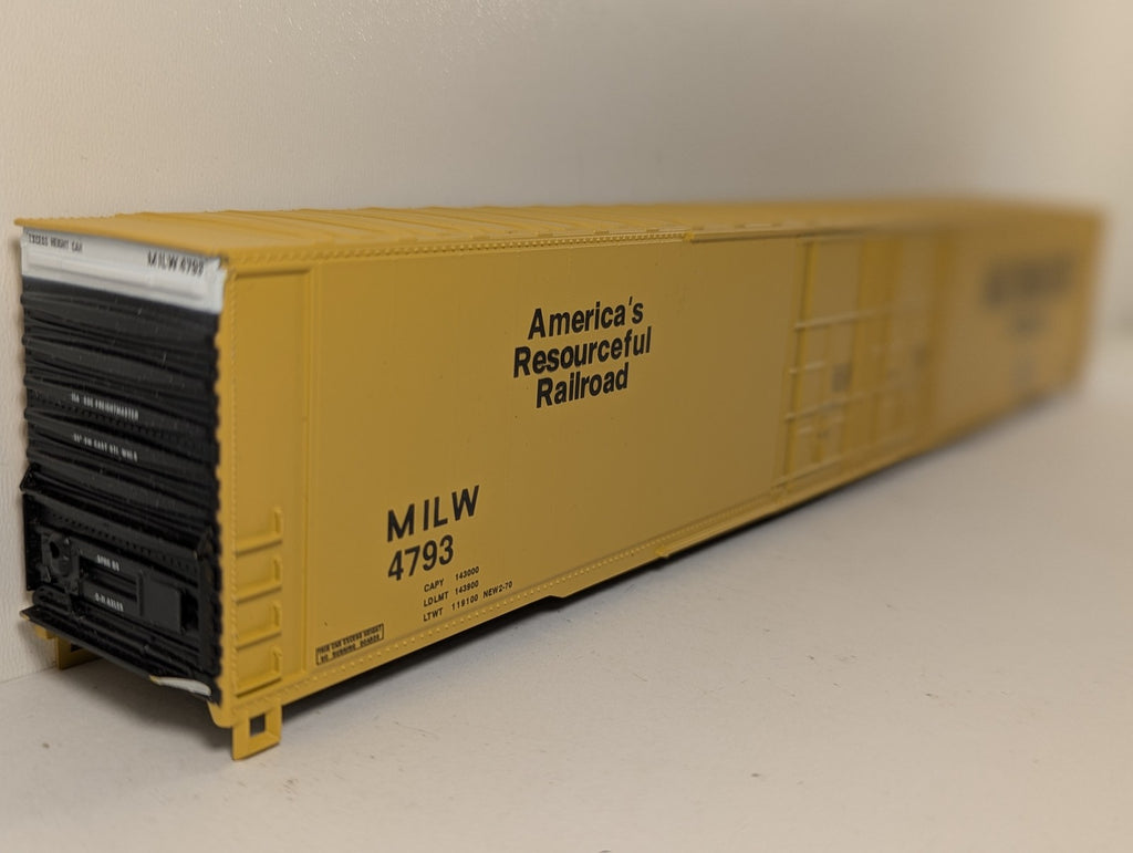 Athearn HO Scale 86 Ft Hi-Cube Boxcar 4793 Milwaukee Road 2950