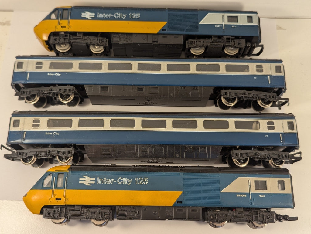 Hornby BR Blue Grey Class 43 HST Inter-City 125 4-Car Set