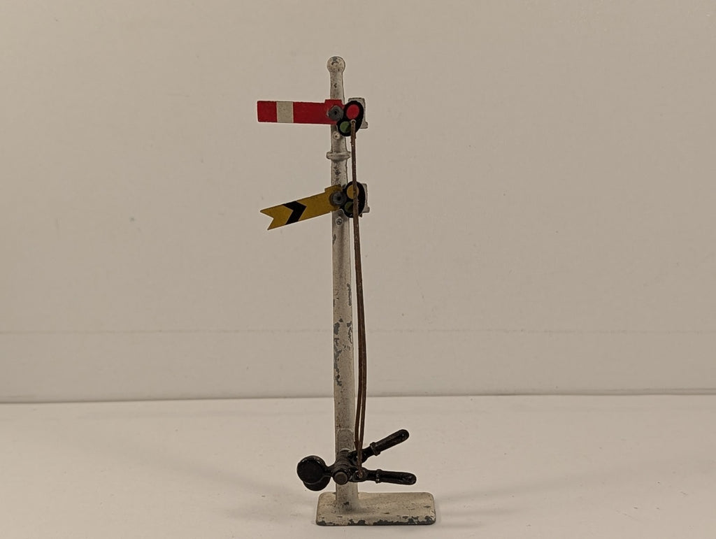 Crescent OO Gauge Home and Distant Signal
