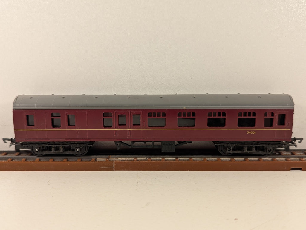 Tri-ang TT Gauge BR Mk1 Corridor Brake Second Coach