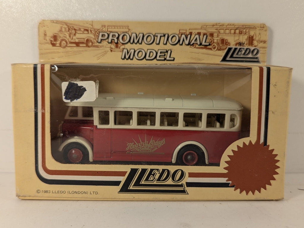 Lledo AEC Regal Coach Diecast Bus Red/Cream - Happy Days Austin's
