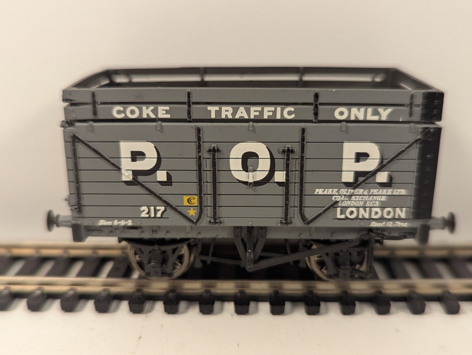 Bachmann 37-180A OO Gauge P.O.P 7 Plank Coke Wagon