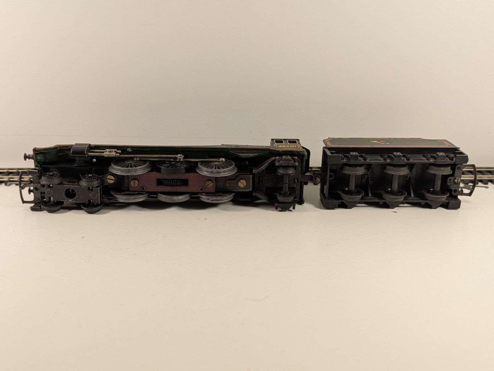 Tri-ang OO Gauge BR Class 8P 4-6-2 "Princess Elizabeth" Steam - Repainted