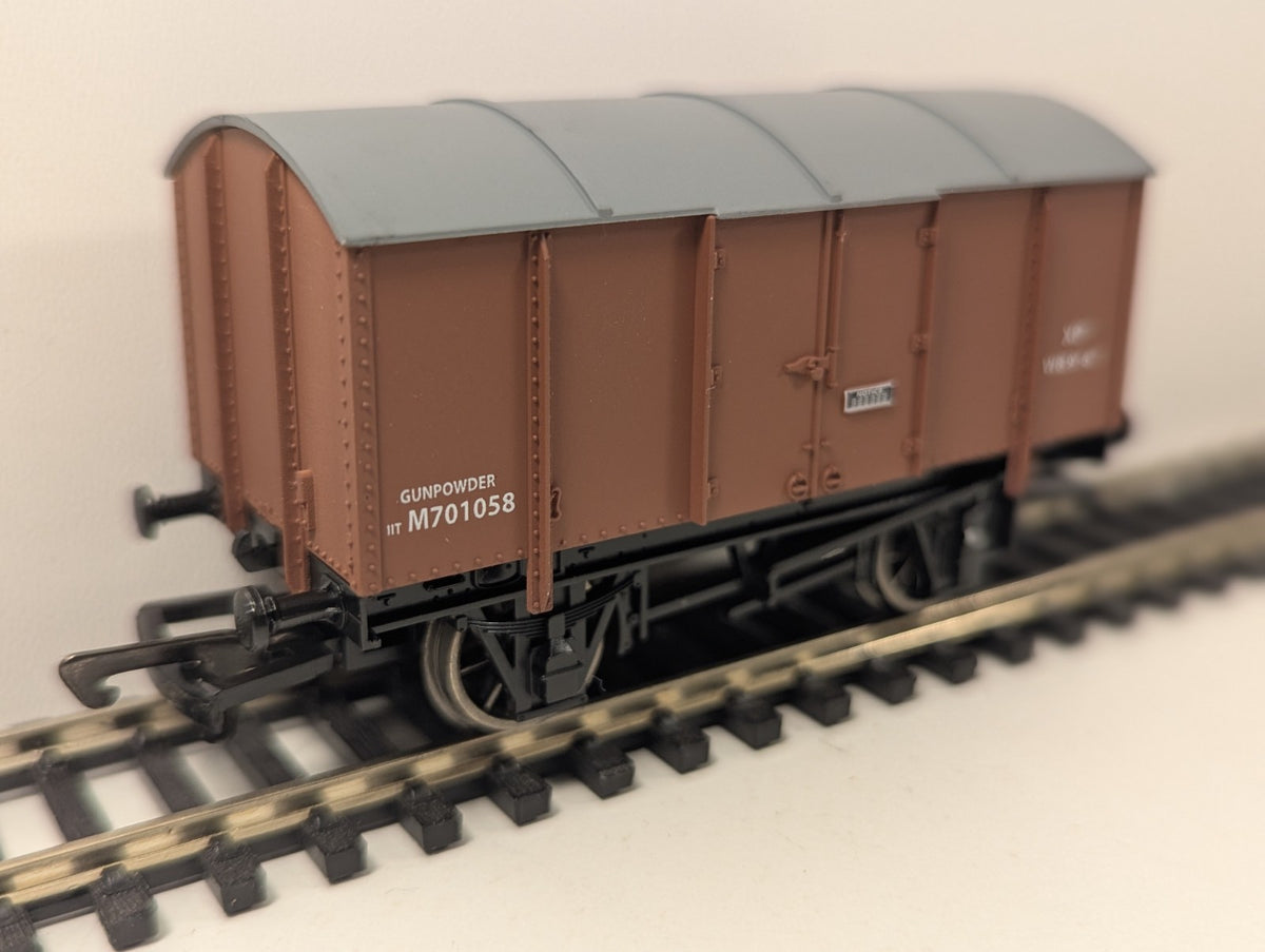 Dapol B700 OO BR Gunpowder Van M701058