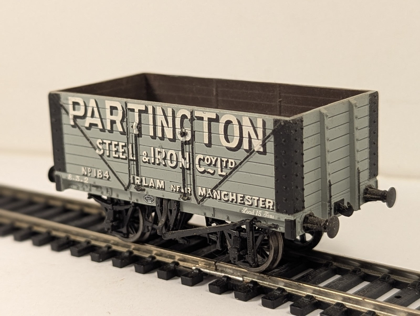 Bachmann OO Gauge 7 Plank Wagon Goods Wagon 184