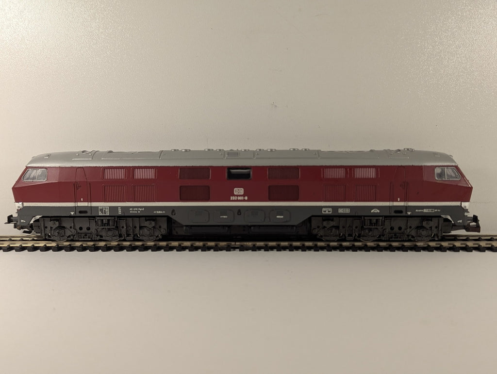 Rivarossi HO Gauge DB Class 232 Diesel Locomotive 232 001-8 DB Red & Grey 1996