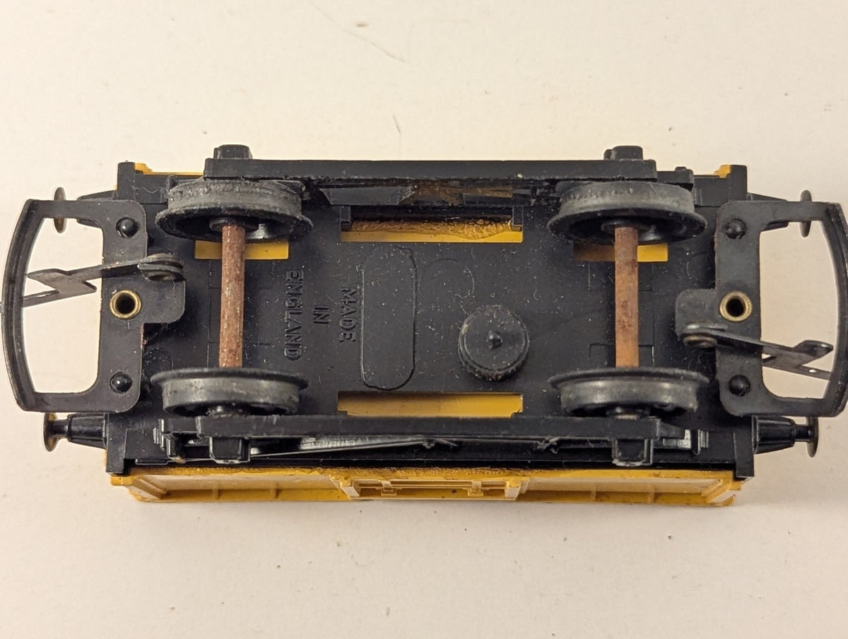 Tri-ang OO Gauge 7-Plank Open Wagon Goods Wagon Yellow