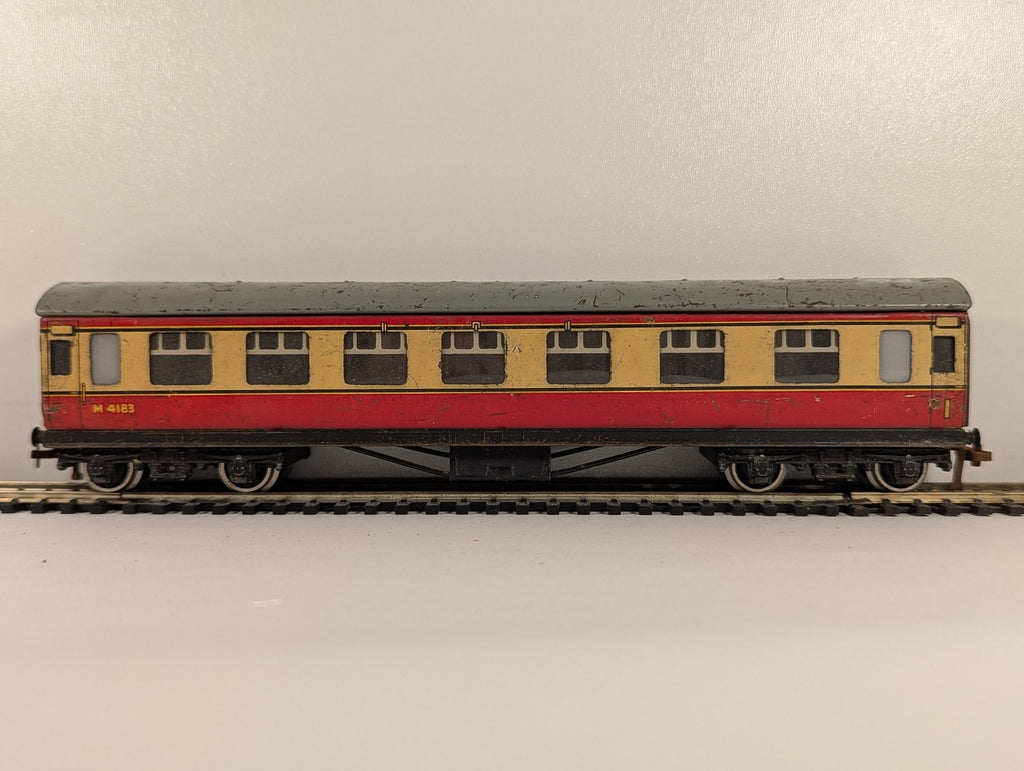 Hornby Dublo OO Gauge BR Corridor Coach Passenger Coach M 4183