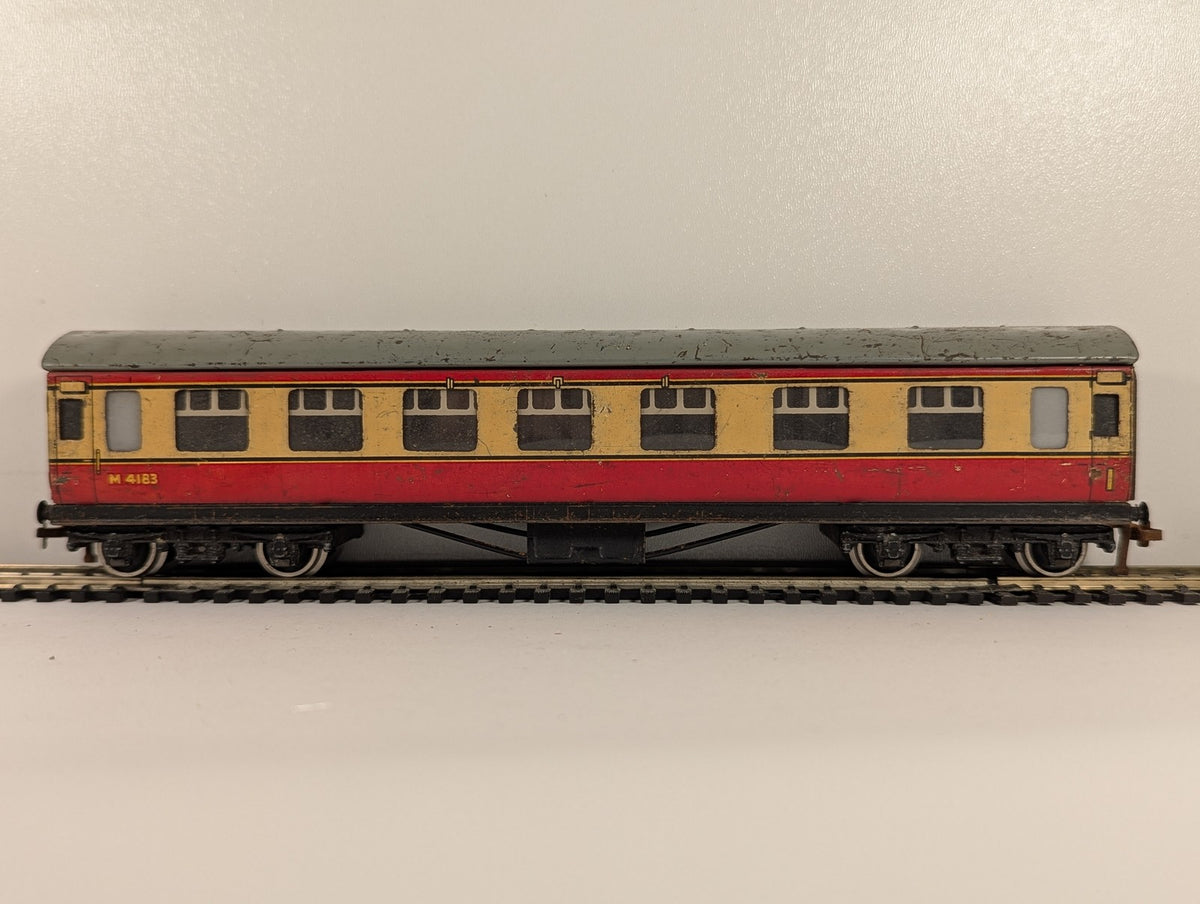 Hornby Dublo OO Gauge BR Corridor Coach Passenger Coach M 4183
