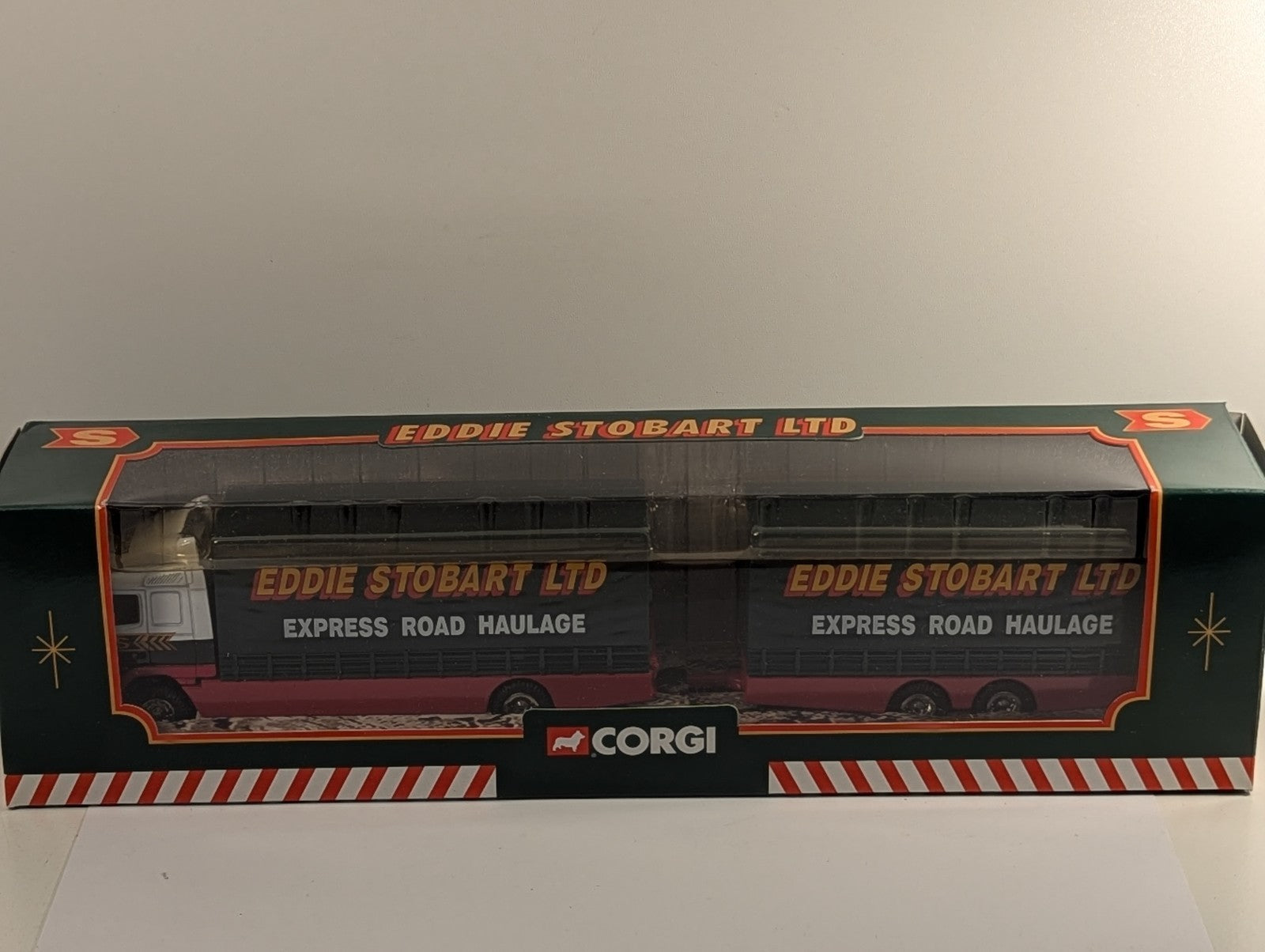 Corgi 59516 Eddie Stobart Volvo Short Wheelbase Lorry with Close Couple Trailer