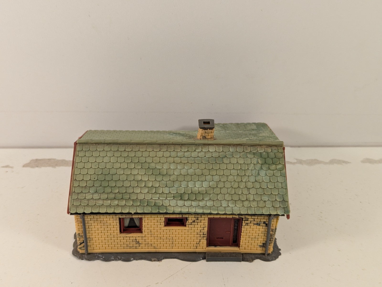 Heljan HO Gauge Tract House Kit