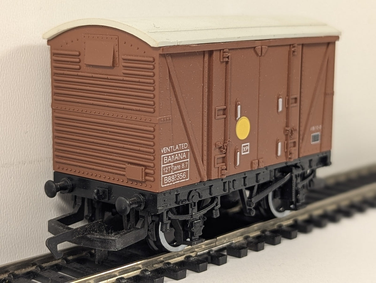 Hornby OO Gauge Banana Van (VEA) Goods Wagon B882356 BR Bauxite R.213