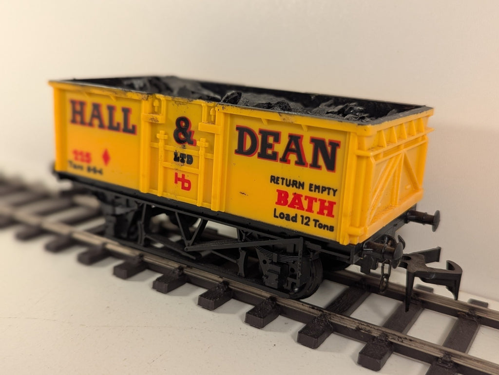Lima O Gauge 7-Plank Open Mineral Wagon – Hall & Dean Yellow Livery – With Load