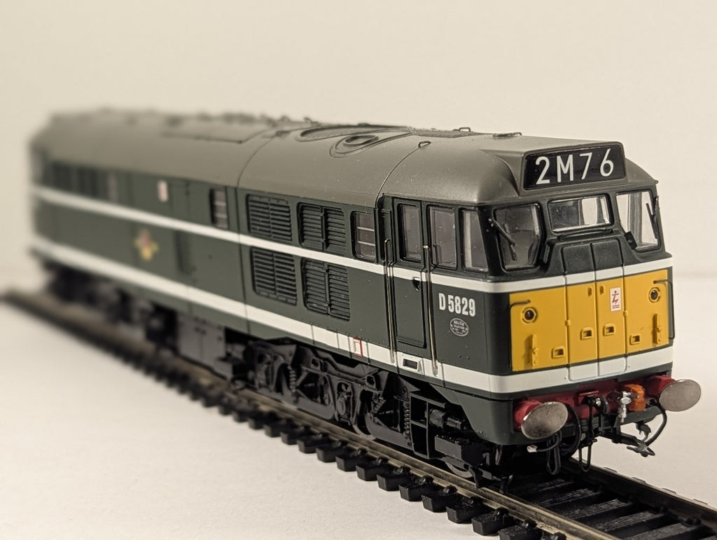 Hornby R3144A Class 31 D5829 in BR green with small yellow panel .
