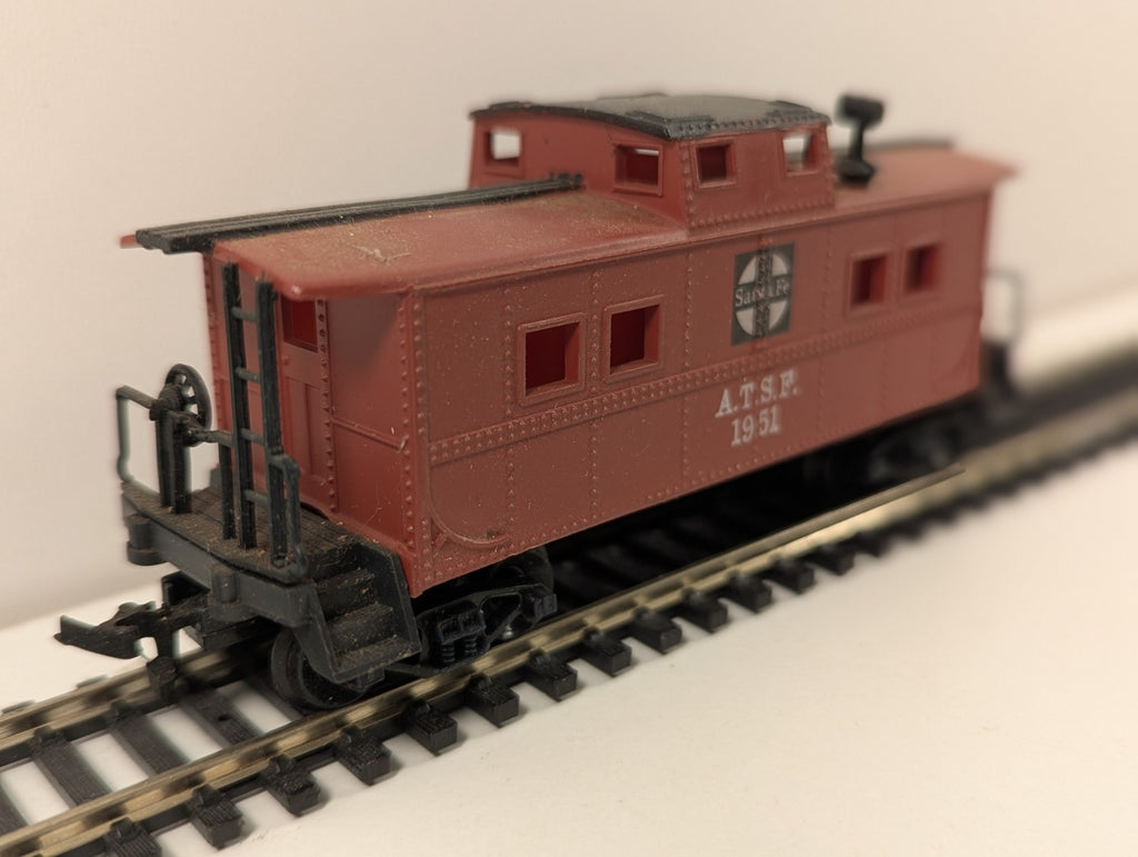 Life-Like HO Santa Fe ATSF 1951 Cupola Caboose