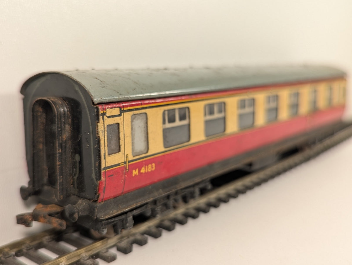 Hornby Dublo OO Gauge BR Crimson and Cream Composite Coach Passenger Coach