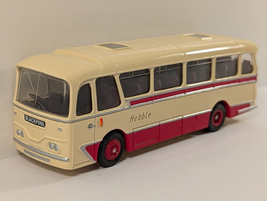 Exclusive First Editions (EFE) 12103 Harrington Cavalier Coach – Hebble Livery