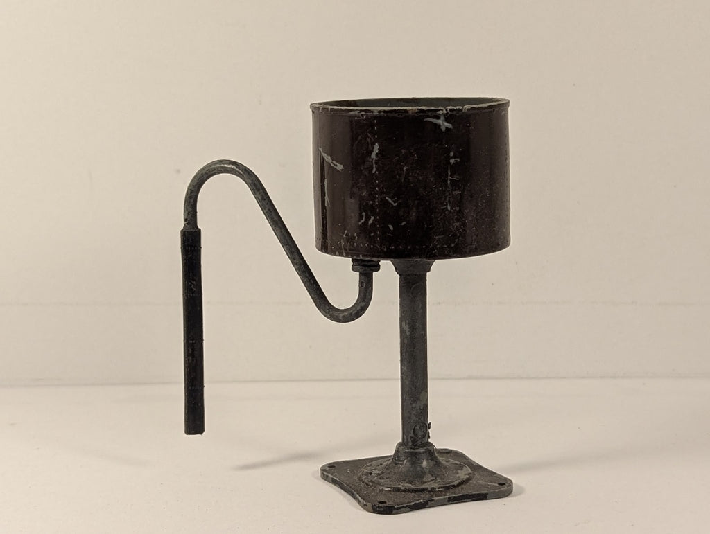 Hornby OO Gauge No. 1 Water Crane Lineside Accessory Grey and Dark Brown