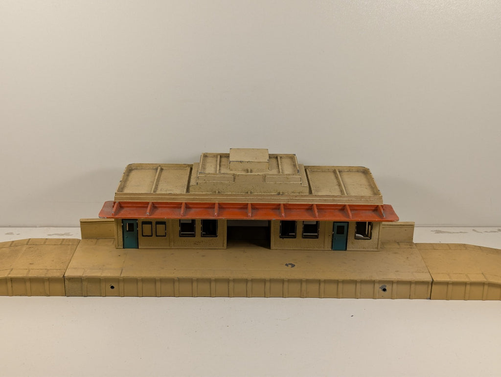 Hornby Dublo D1 Through Station OO Gauge